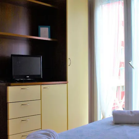 Apartment Locazione Turistica Carioca.2 *